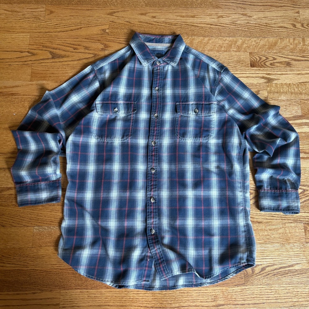 Bass & Co men’s button-down shirt L Large
